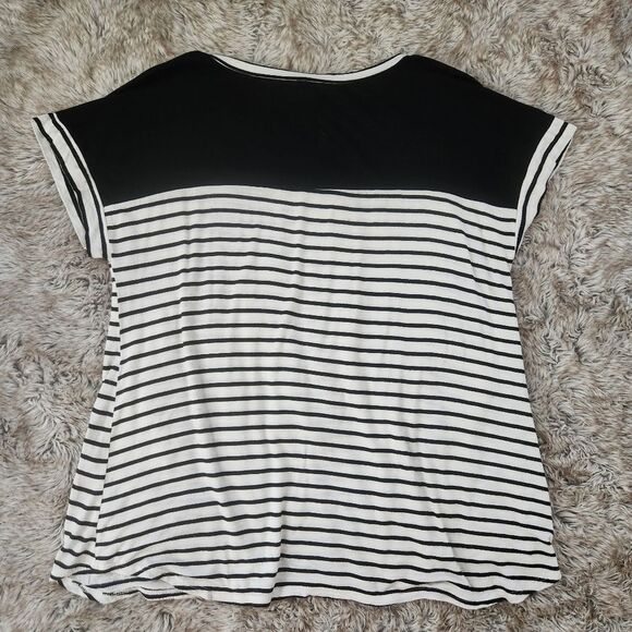 Sew in Love Black and White Striped Shirt Sleeve T-shirt Women's Size Small - Picture 7 of 9